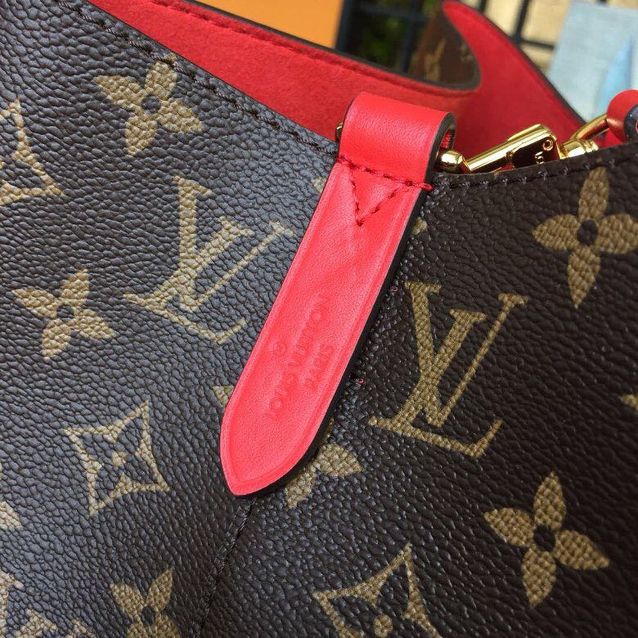 Louis Vuitton NeoNoe MM Bucket Bag Monogram Canvas Coquelicot Red For Women, WomenÃƒÂ¢Ã¢â€šÂ¬Ã¢â€žÂ¢s Handbags, Shoulder And Crossbody Bags 10.2in/26cm Louis Vuitton M44021