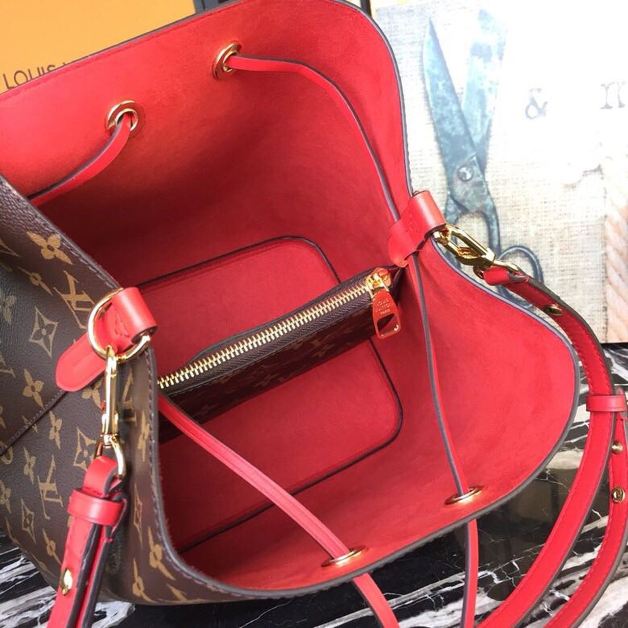 Louis Vuitton NeoNoe MM Bucket Bag Monogram Canvas Coquelicot Red For Women, WomenÃƒÂ¢Ã¢â€šÂ¬Ã¢â€žÂ¢s Handbags, Shoulder And Crossbody Bags 10.2in/26cm Louis Vuitton M44021