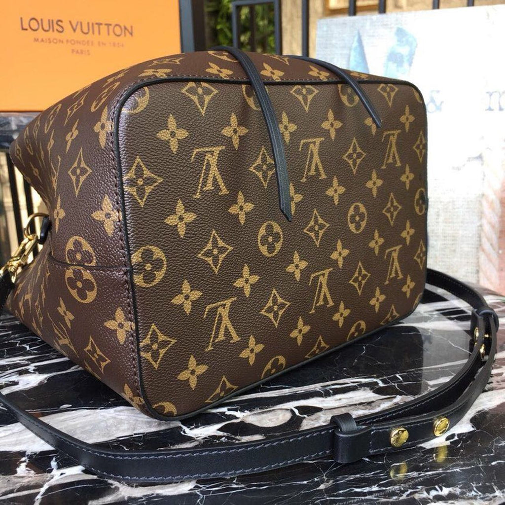 Louis Vuitton NeoNoe MM Bucket Bag Monogram Canvas Black For Women, WomenÃƒÂ¢Ã¢â€šÂ¬Ã¢â€žÂ¢s Handbags, Shoulder And Crossbody Bags 10.2in/26cm Louis Vuitton M44020