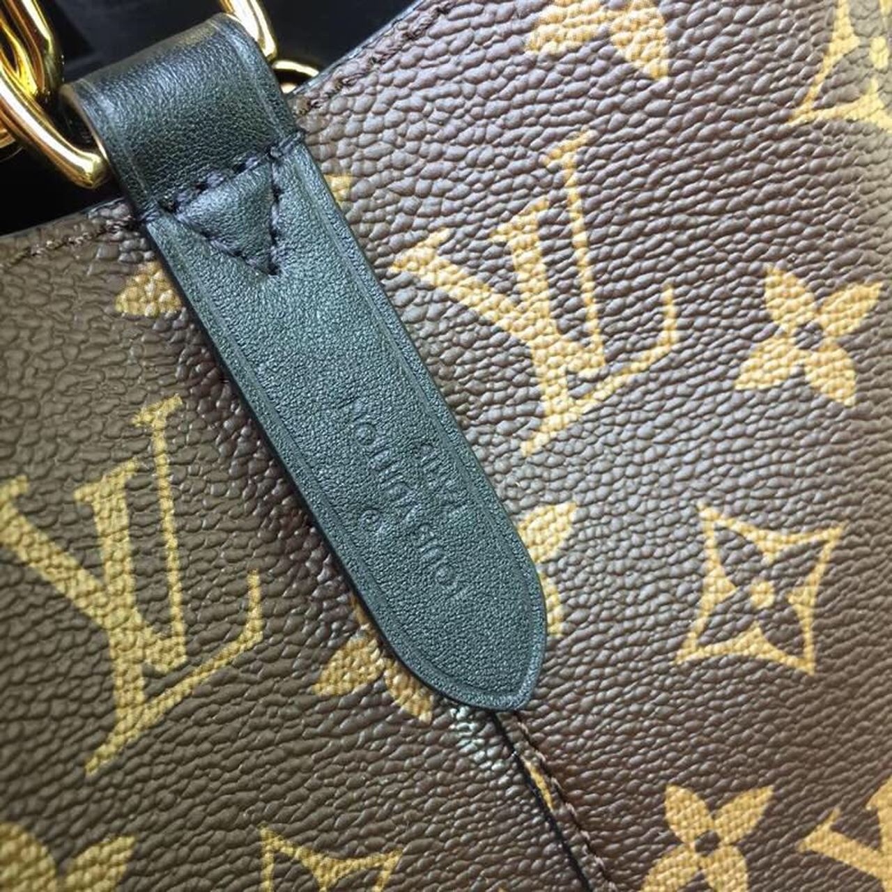 Louis Vuitton NeoNoe MM Bucket Bag Monogram Canvas Black For Women, WomenÃƒÂ¢Ã¢â€šÂ¬Ã¢â€žÂ¢s Handbags, Shoulder And Crossbody Bags 10.2in/26cm Louis Vuitton M44020