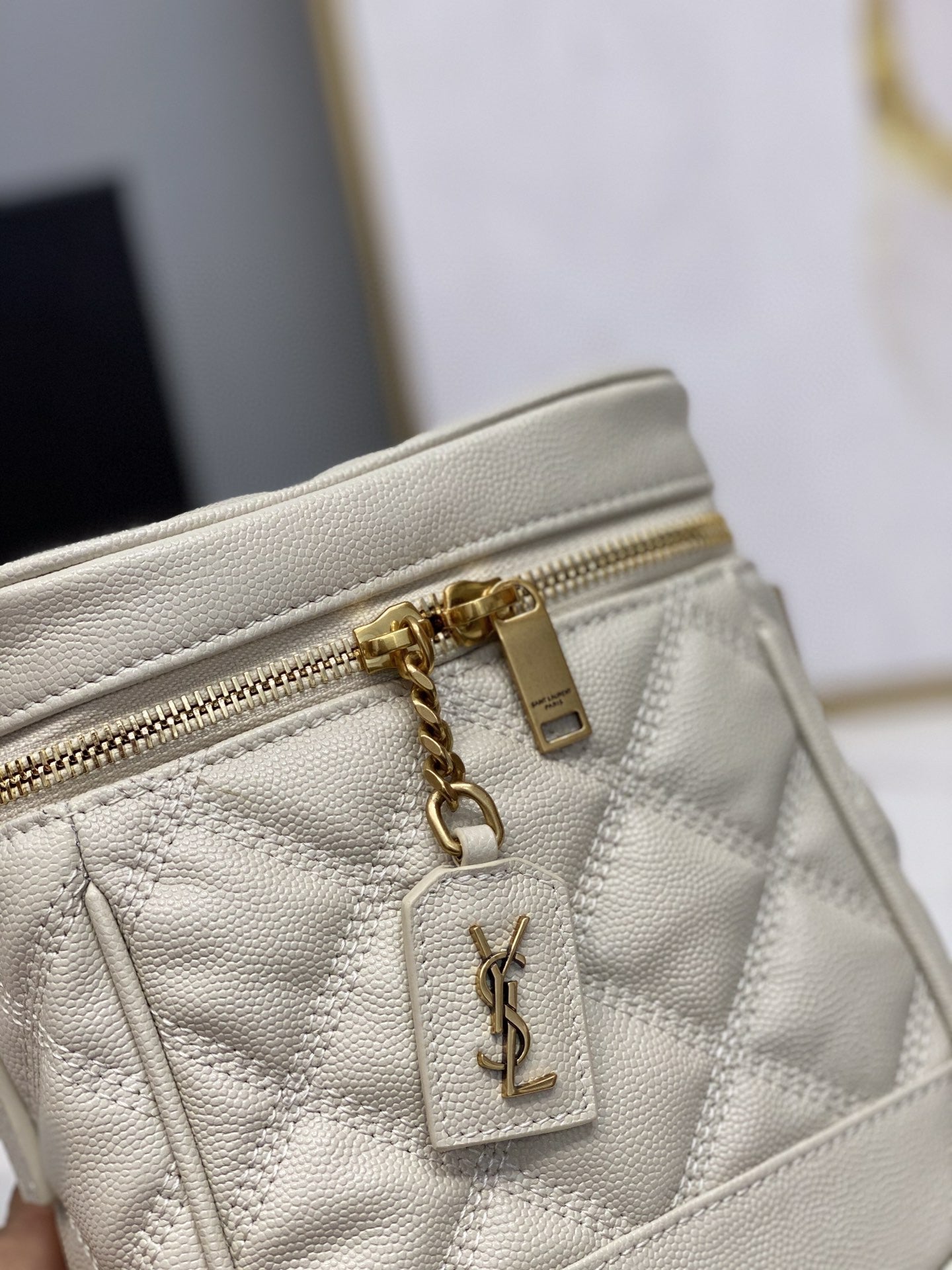 YSSL 80’s Vanity Bag In CarrÃ©-Quilted Grain De Poudre White For Women 6in/16.5cm YSL 649779DME279207