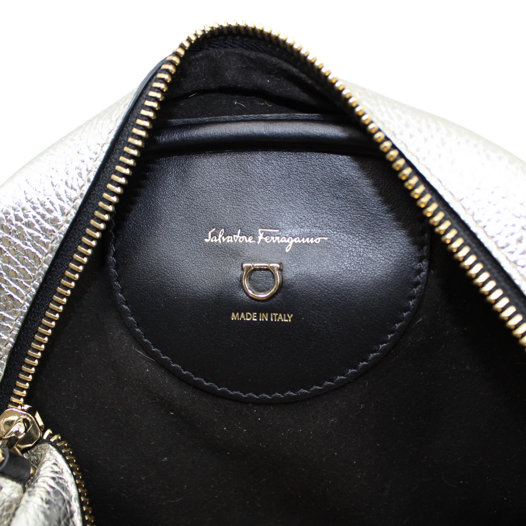 SaLouis Vuittonatore Ferragamo Crossbody Gancini