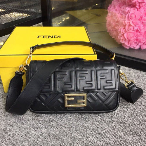 Baguette Nappa Black For Women, WomenÃ¢â‚¬â„¢s Handbags, Shoulder And Crossbody Bags 10.6in/27cm FF 8BR600A72VF15ZW