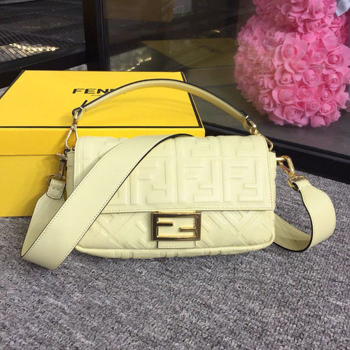 Baguette Nappa Cream For Women, Women’s Handbags, Shoulder And Crossbody Bags 10.6in/27cm FF 8BR600