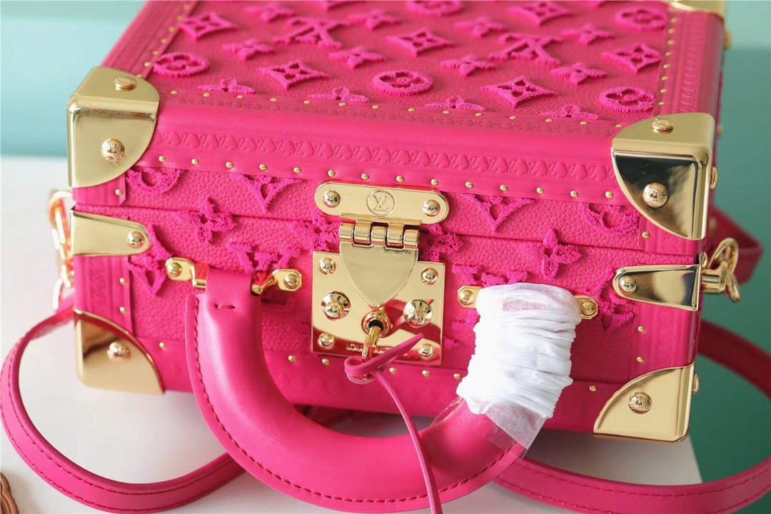 Louis Vuitton Valisette Tresor Monogram Empreinte Pink For Women, WomenÃƒÂ¢Ã¢â€šÂ¬Ã¢â€žÂ¢s Bags, Shoulder And Crossbody Bags 9.4in/24cm Louis Vuitton