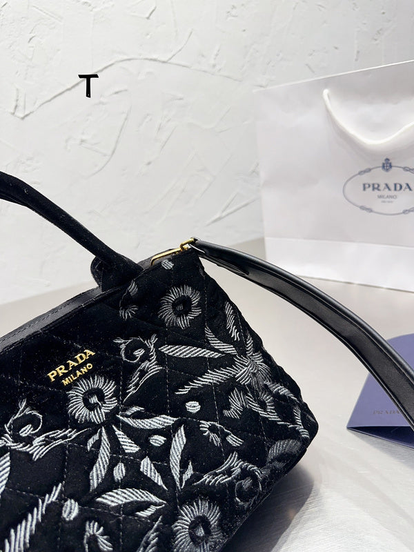 Prada Bags - Luxera Bags - 606