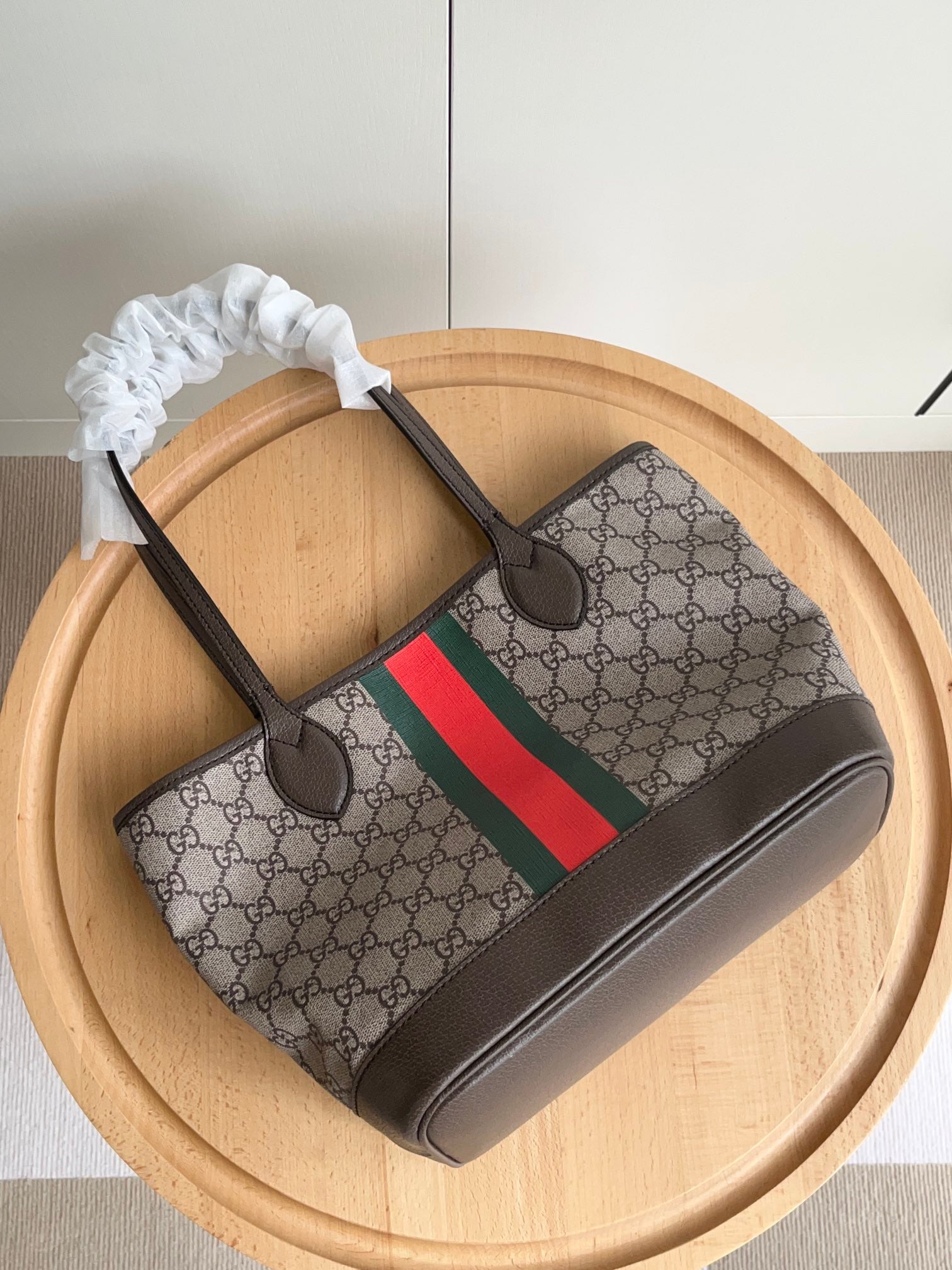 LB - Luxury Bags Gucci 582