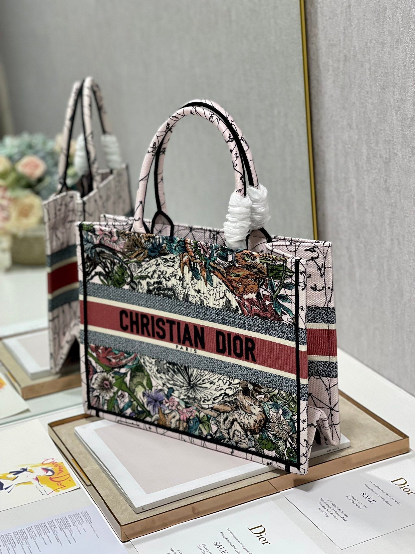Dior MeDiorum Book Tote Multicolor Constellation Embroidery, Multicolor, For Women Women’s Handbags, Shoulder Bags, 36cm CD M1296ZRHP_M884