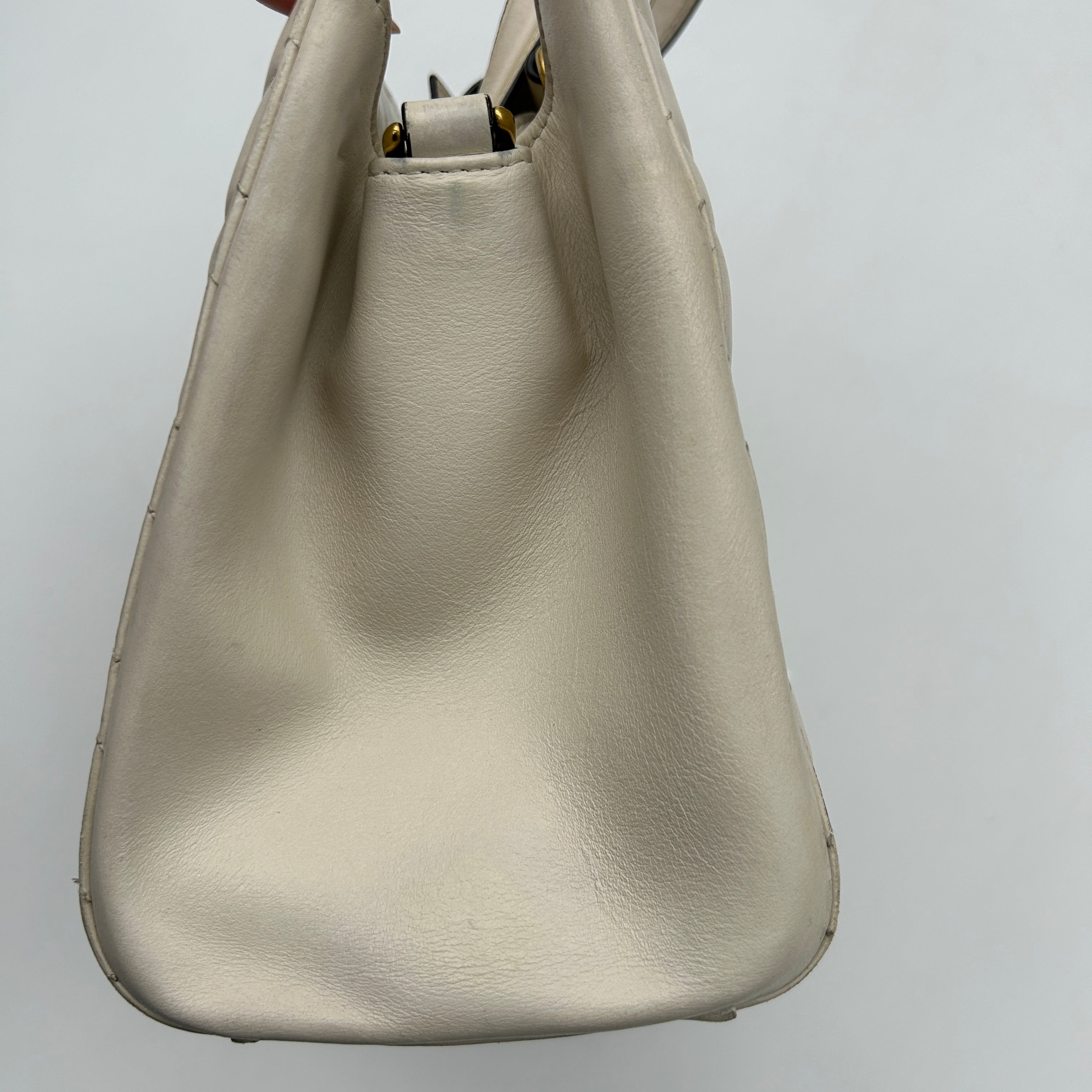 Gucci GG Marmont White Leather Shoulder Bag Medium