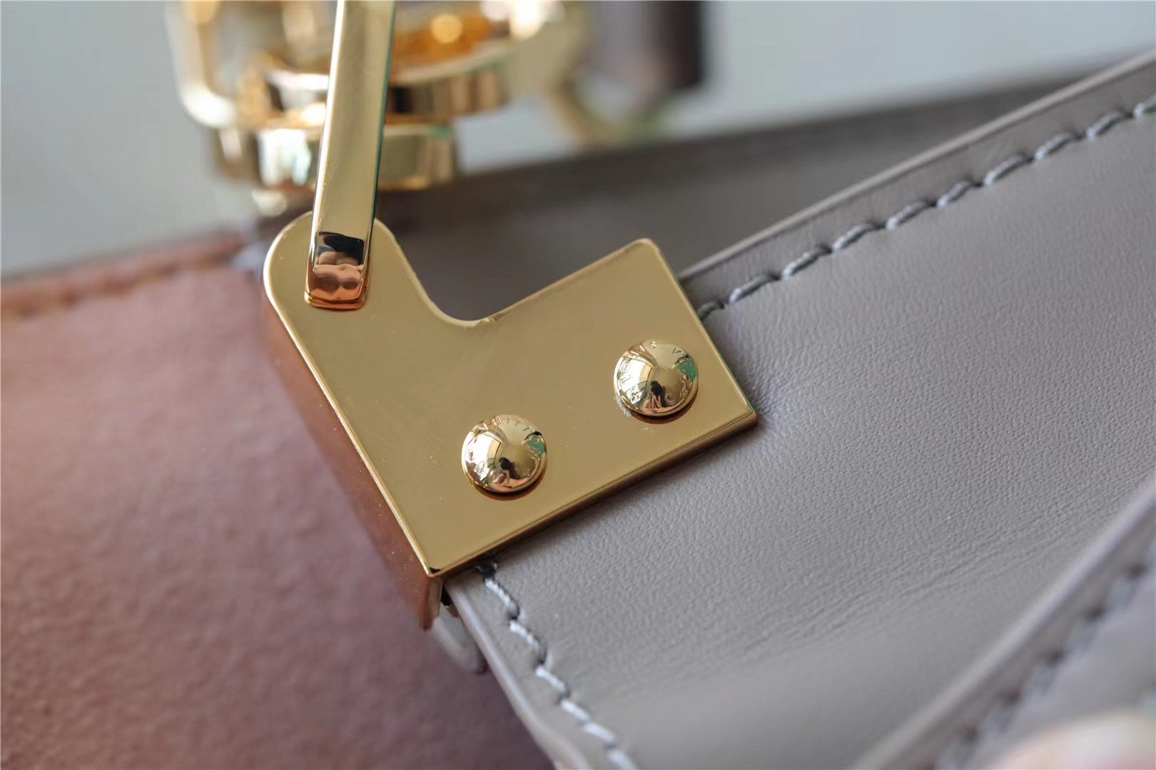 Louis Vuitton Dauphine East West Monogram Khaki For Women,  Shoulder and Crossbody Bags 9.6in/24.5cm Louis Vuitton 