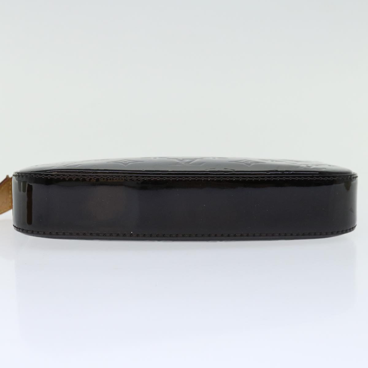 Louis Vuitton Pochette Accessoire   Leather Clutch Bag