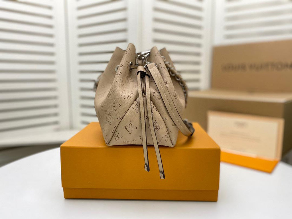 Louis Vuitton Bella Bucket Bag Mahina Galet Grey For Women, Women’s Handbags, Shoulder And Crossbody Bags 7.5in/22cm Louis Vuitton M57201