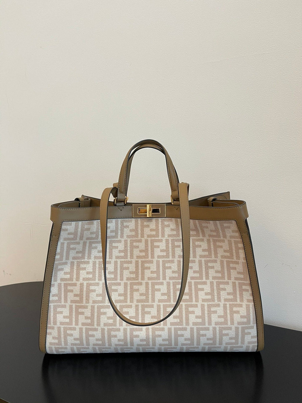 Peekaboo X-tote Bag Beige Canvas For Women, Women’s Handbags, Shoulder Bags 16.1in/41cm FF 8BH374