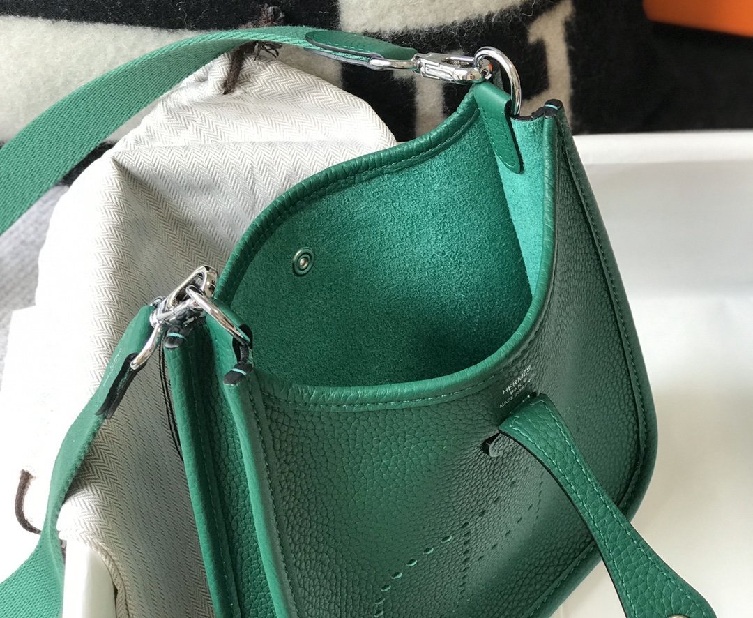 Evelyne 16 Amazone Bag Green With SiLouis Vuittoner-Toned Hardware For Women, Shoulder And Crossbody Bags 6.3in/16cm