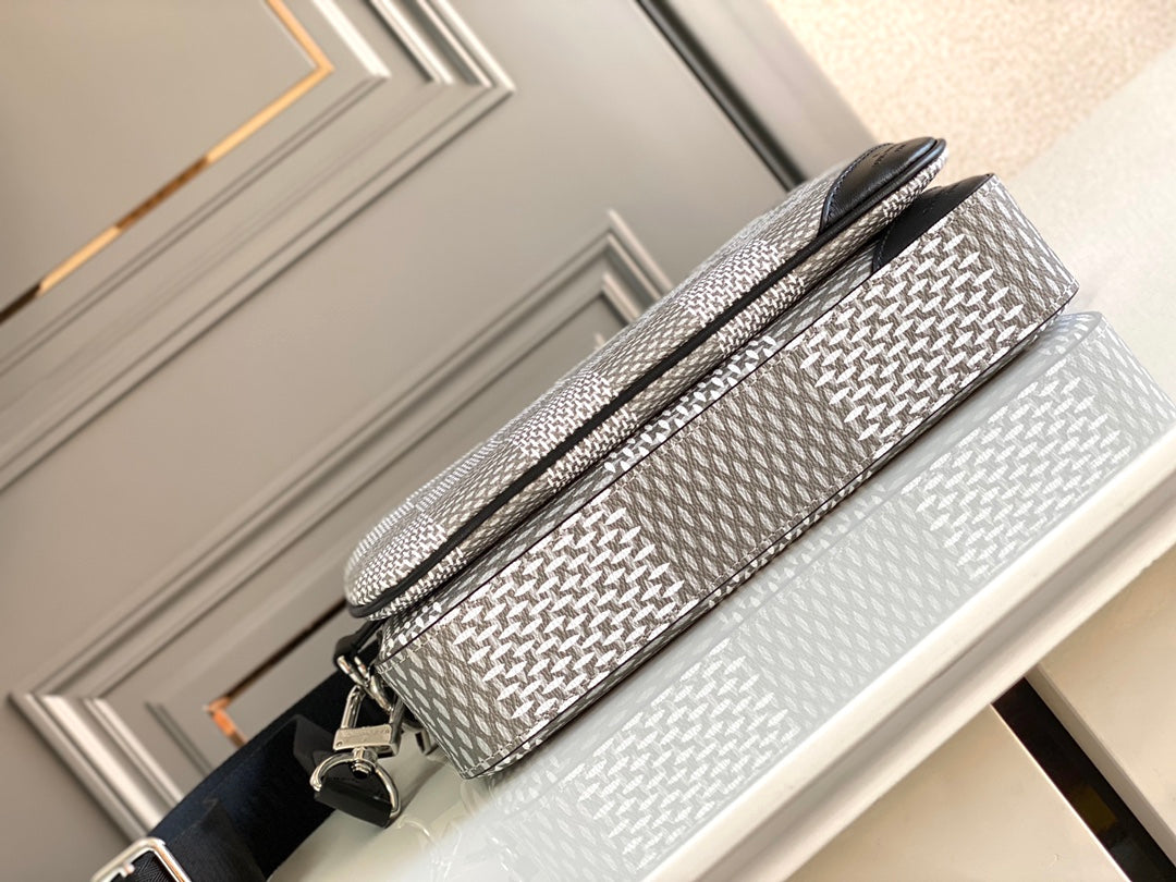 Louis Vuitton Trio Messenger Damier Graphite Plaster For Men, Bags, Shoulder And Crossbody Bags 9.8in/25cm Louis Vuitton