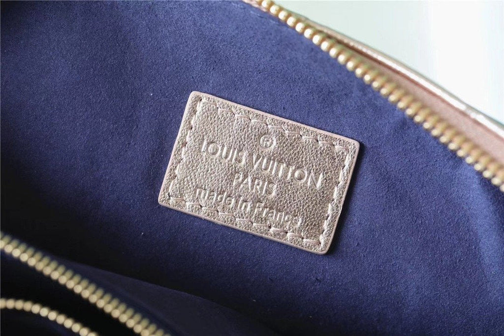 Louis Vuitton Coussin PM Bag Monogram For Women,  Shoulder And Crossbody Bag Taupe 10.2in/26cm Louis Vuitton 