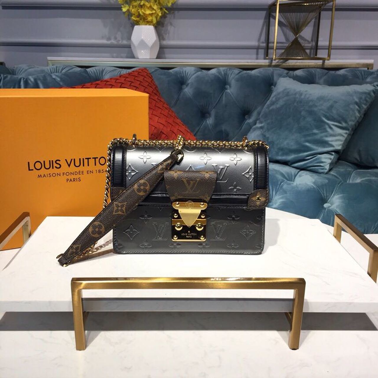 Louis Vuitton Wynwood Chain Bag Monogram Vernis, Epi And Monogram Canvas For Women, WoBags, Shoulder And Crossbody Bags 8.3in/21cm Louis Vuitton M90516