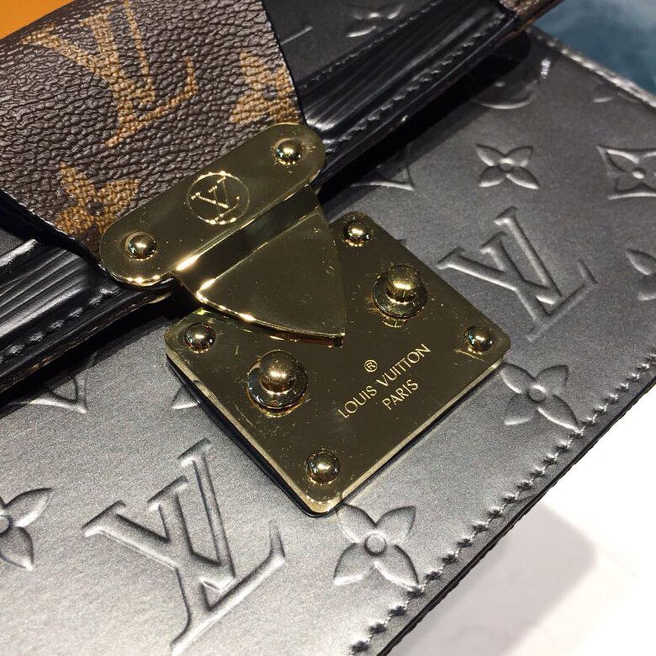 Louis Vuitton Wynwood Chain Bag Monogram Vernis, Epi And Monogram Canvas For Women, WoBags, Shoulder And Crossbody Bags 8.3in/21cm Louis Vuitton M90516