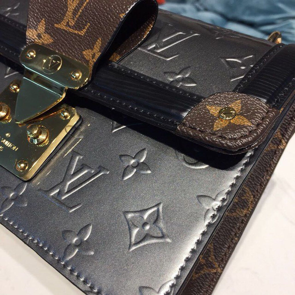 Louis Vuitton Wynwood Chain Bag Monogram Vernis, Epi And Monogram Canvas For Women, WoBags, Shoulder And Crossbody Bags 8.3in/21cm Louis Vuitton M90516