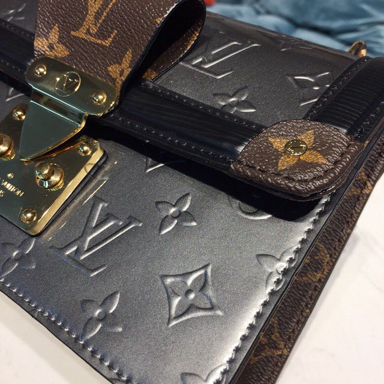 Louis Vuitton Wynwood Chain Bag Monogram Vernis, Epi And Monogram Canvas For Women, WoBags, Shoulder And Crossbody Bags 8.3in/21cm Louis Vuitton M90516