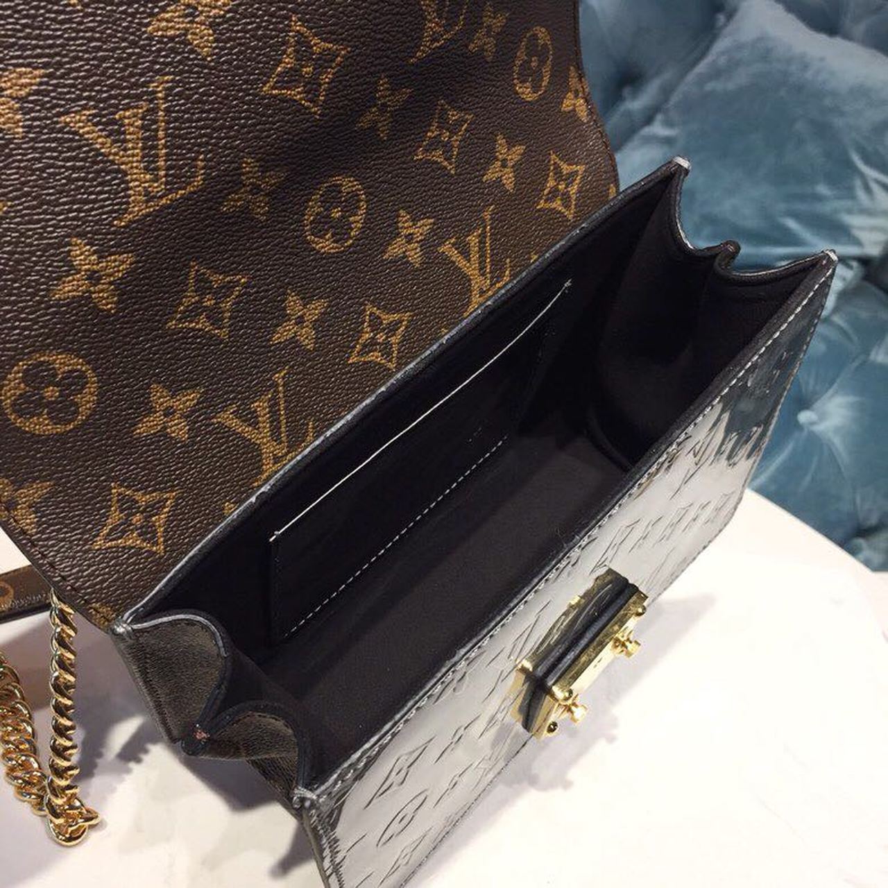 Louis Vuitton Wynwood Chain Bag Monogram Vernis, Epi And Monogram Canvas For Women, WoBags, Shoulder And Crossbody Bags 8.3in/21cm Louis Vuitton M90516