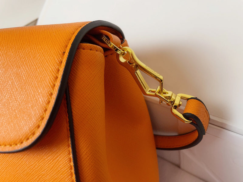 Barnes-Bags - Prada Bags - 967