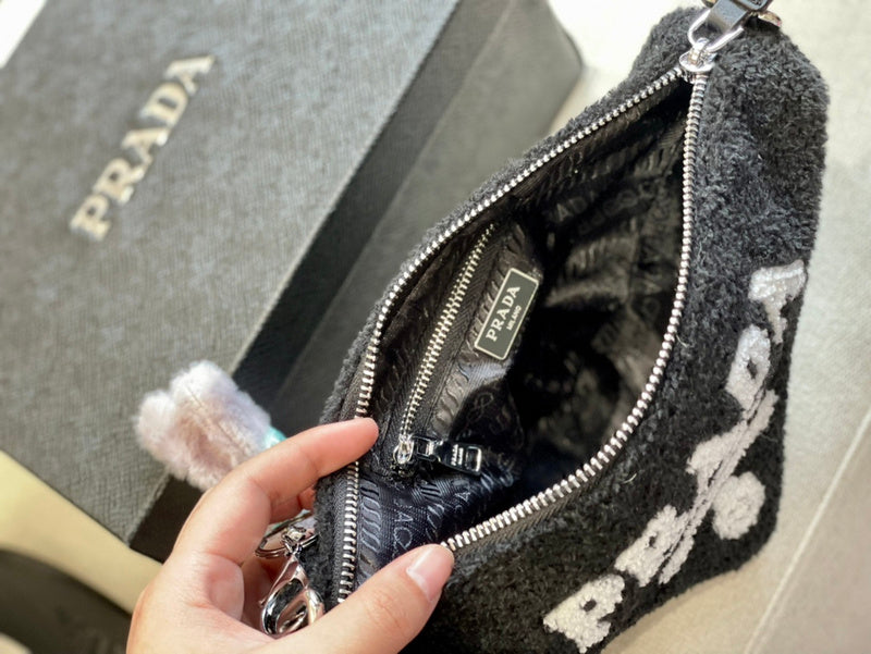 Prada Bags - Luxera Bags - 557