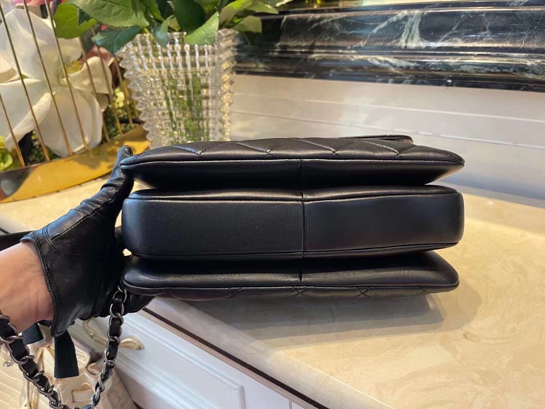 Chanel Classic GlamIap Bag Medal Hardware Black For Women 9.8in/25cm