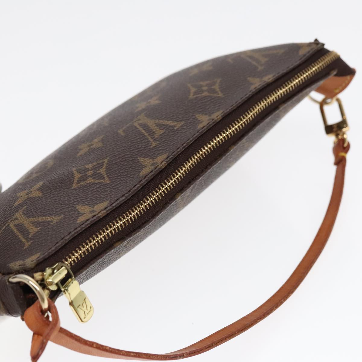 Louis Vuitton Pochette Accessoire  Canvas Clutch Bag