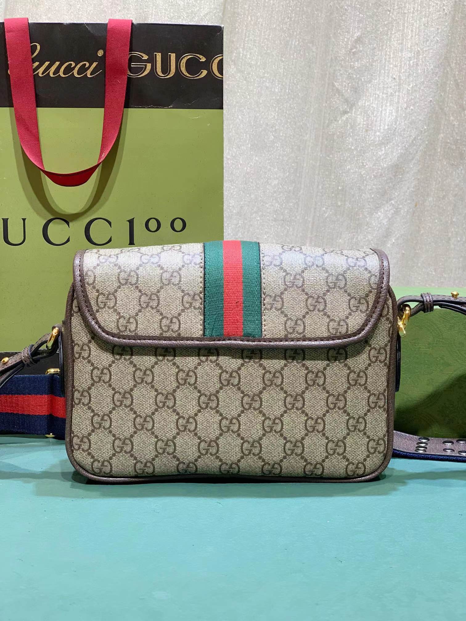 Elite Carryalls