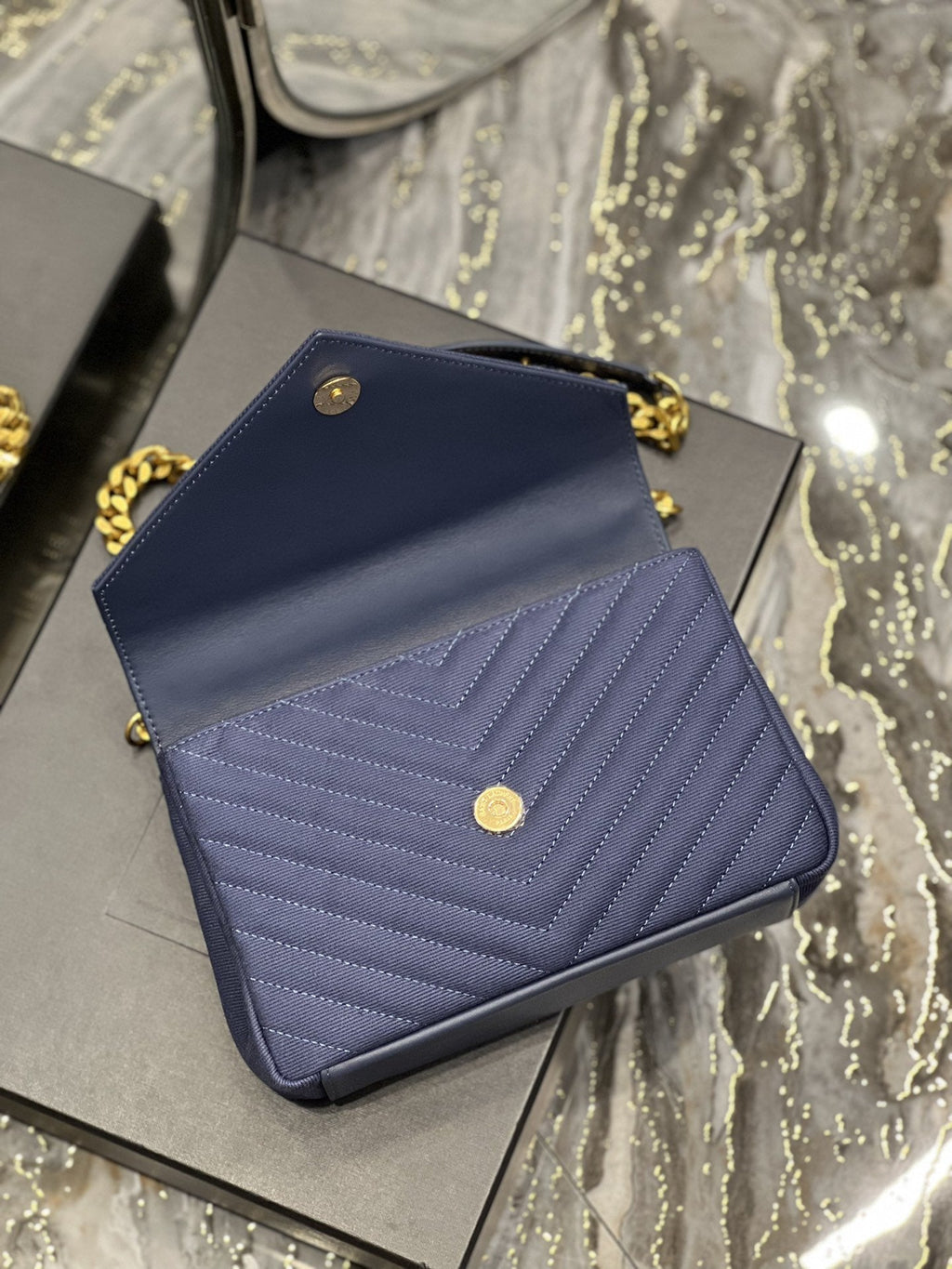 Top Quality Envelope MeTop Qualityum Bag Marine In Mix MatelassÃ© Grain De Poudre Embossed Material For Women 9.4in/24cm YSL 600185BOW914147