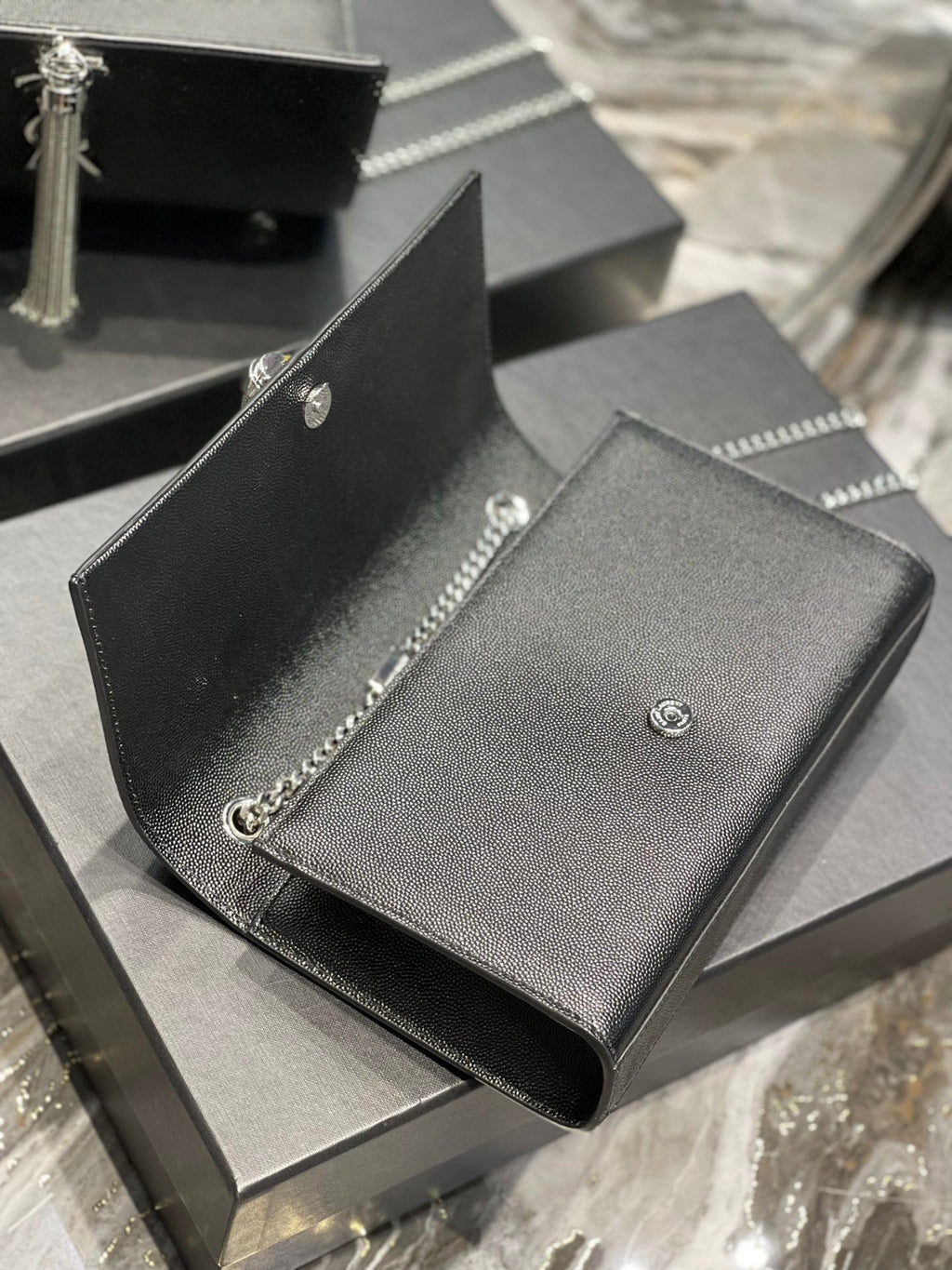 Top Quality Kata MeTop Qualityum Chain Bag Black With Tassel For Women 9.4in/24cm YSL 354119BOW0N1000