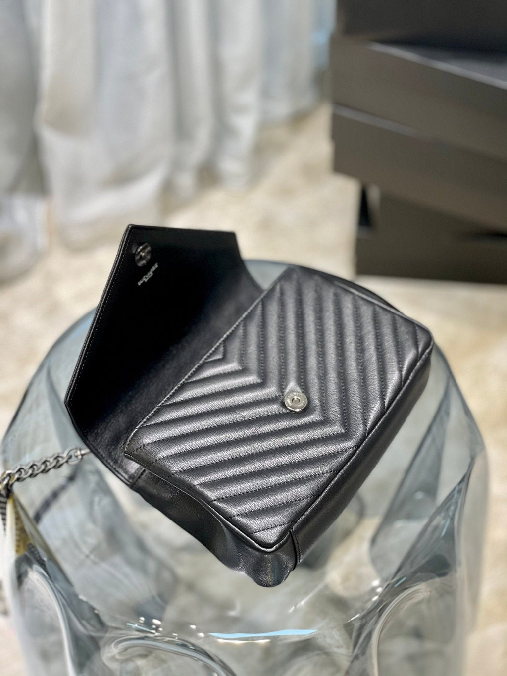 Top Quality College MeTop Qualityum Chain Bag Black Silver Toned Hardware For Women 9.4in/24cm YSL 600279BRM041000