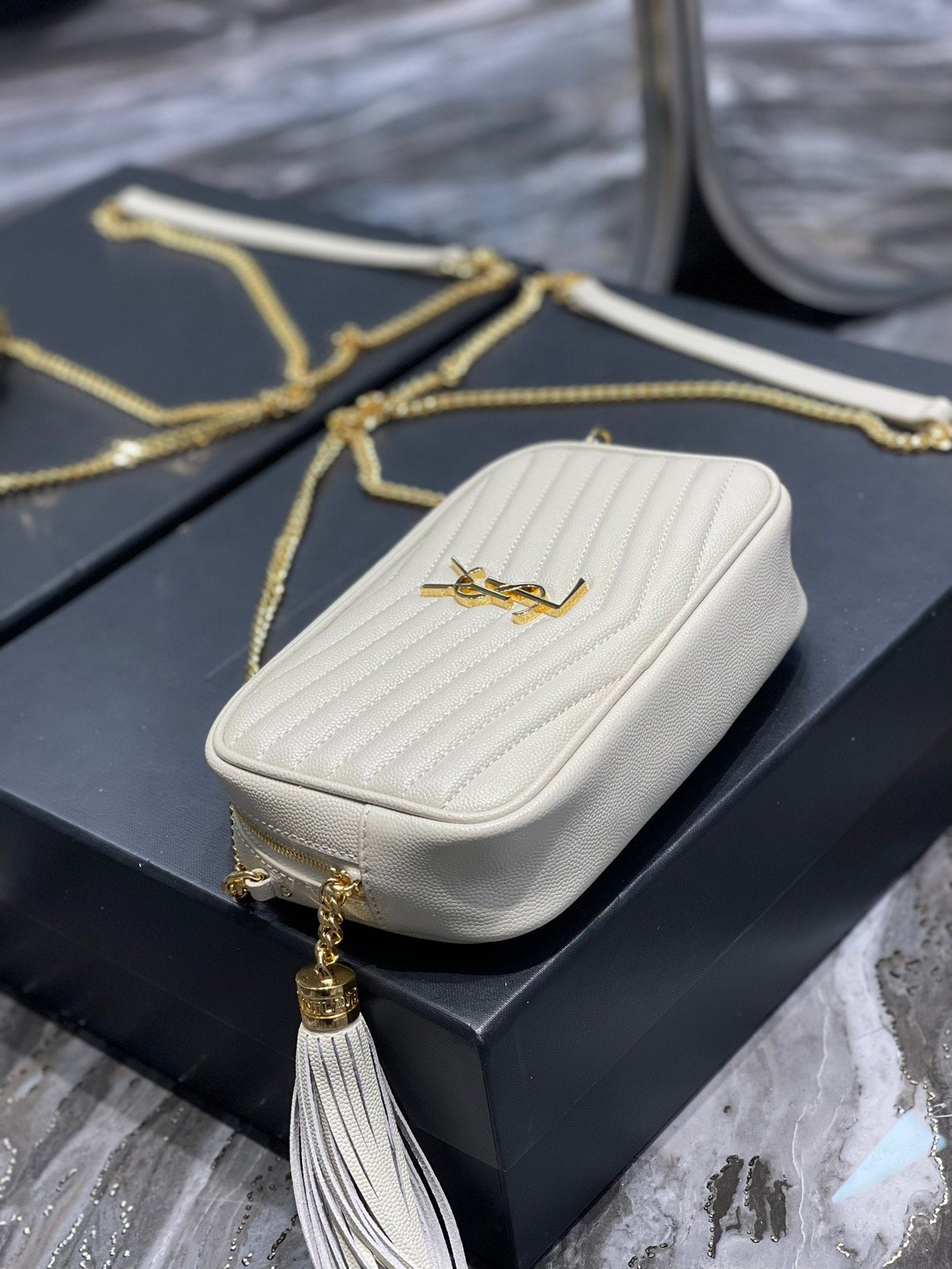 Top Quality Lou Mini Bag White In Quilted Grain De Poudre With Gold Hardware For Women 7.4in/19cm YSl 6125791GF019207