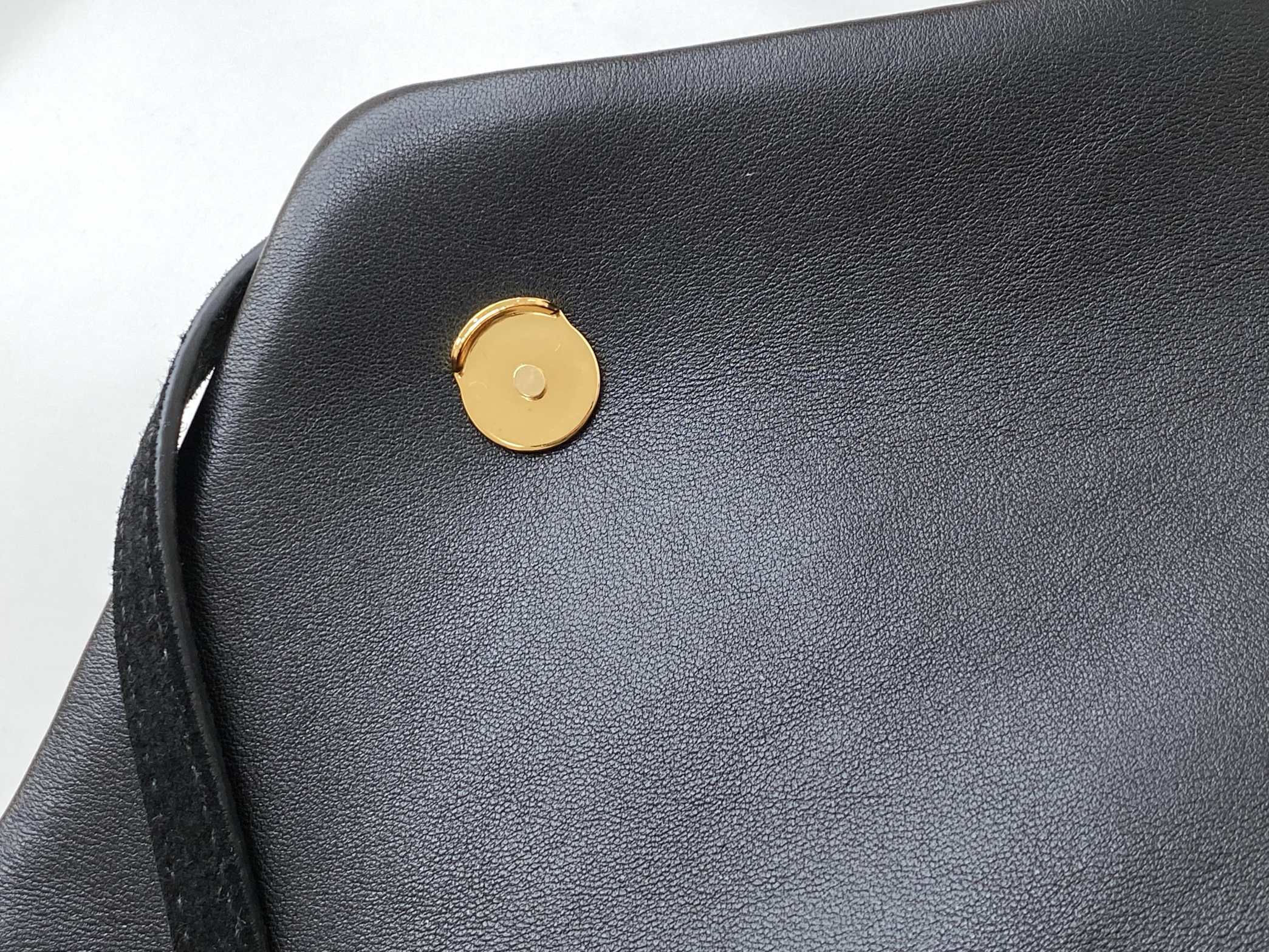 Top Quality Loulou Toy Strap Bag With Gold Hardware For Women 7.8in/20cm YSL 6784011U8271000