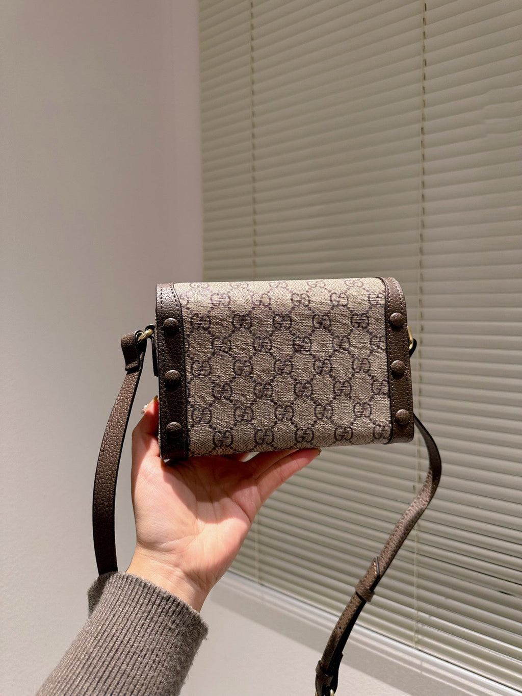 LB - New 1:1 rep  Bags Gucci 520