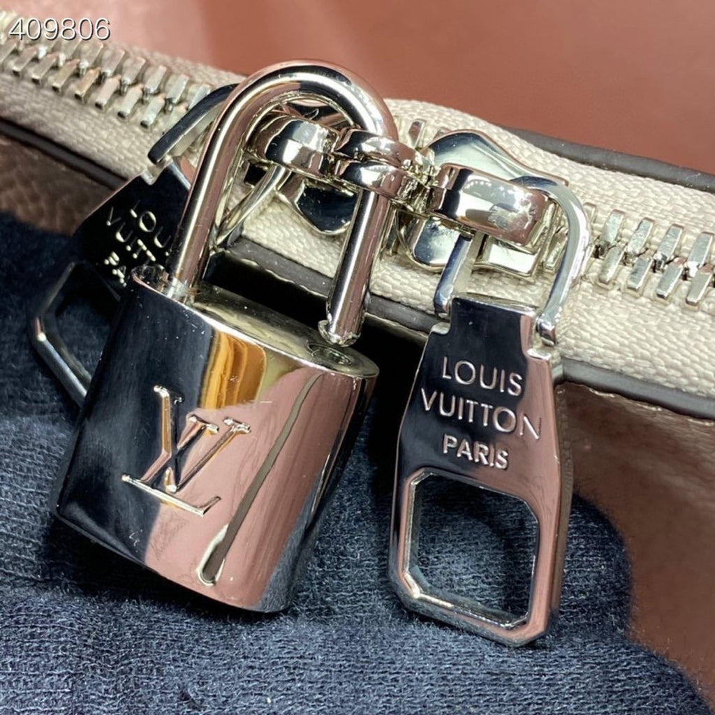 Louis Vuitton Muria Bucket Bag Snow White For Women,  Shoulder And Crossbody Bags 9.8in/25cm Louis Vuitton M58483