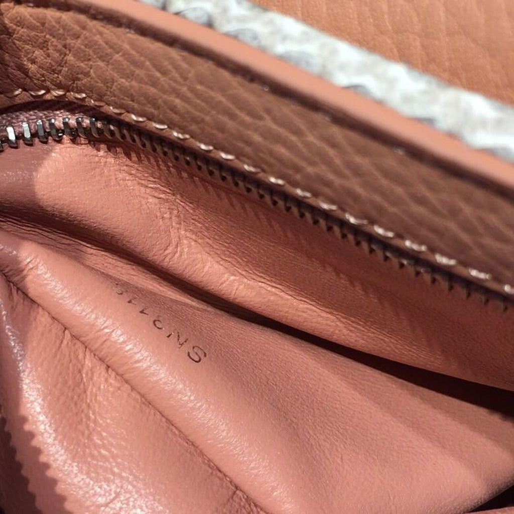 Louis Vuitton Capucines PM Taurillon And Python Magnolia Pink For Women,  Shoulder And Crossbody Bags 10.4in/27cm Louis Vuitton