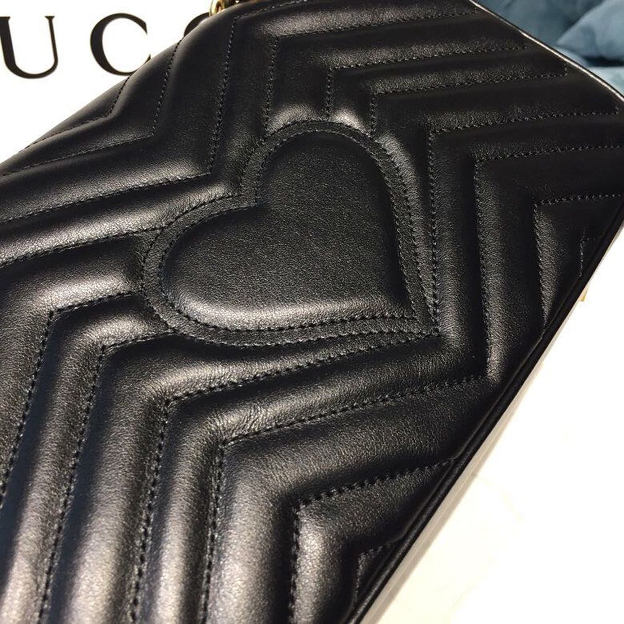 Marmont Small MatelassÃƒÂ© Shoulder Bag Black MatelassÃƒÂ© Chevron With A Heart For Women 10in/22cm 446744 DTGLAMIT 1000
