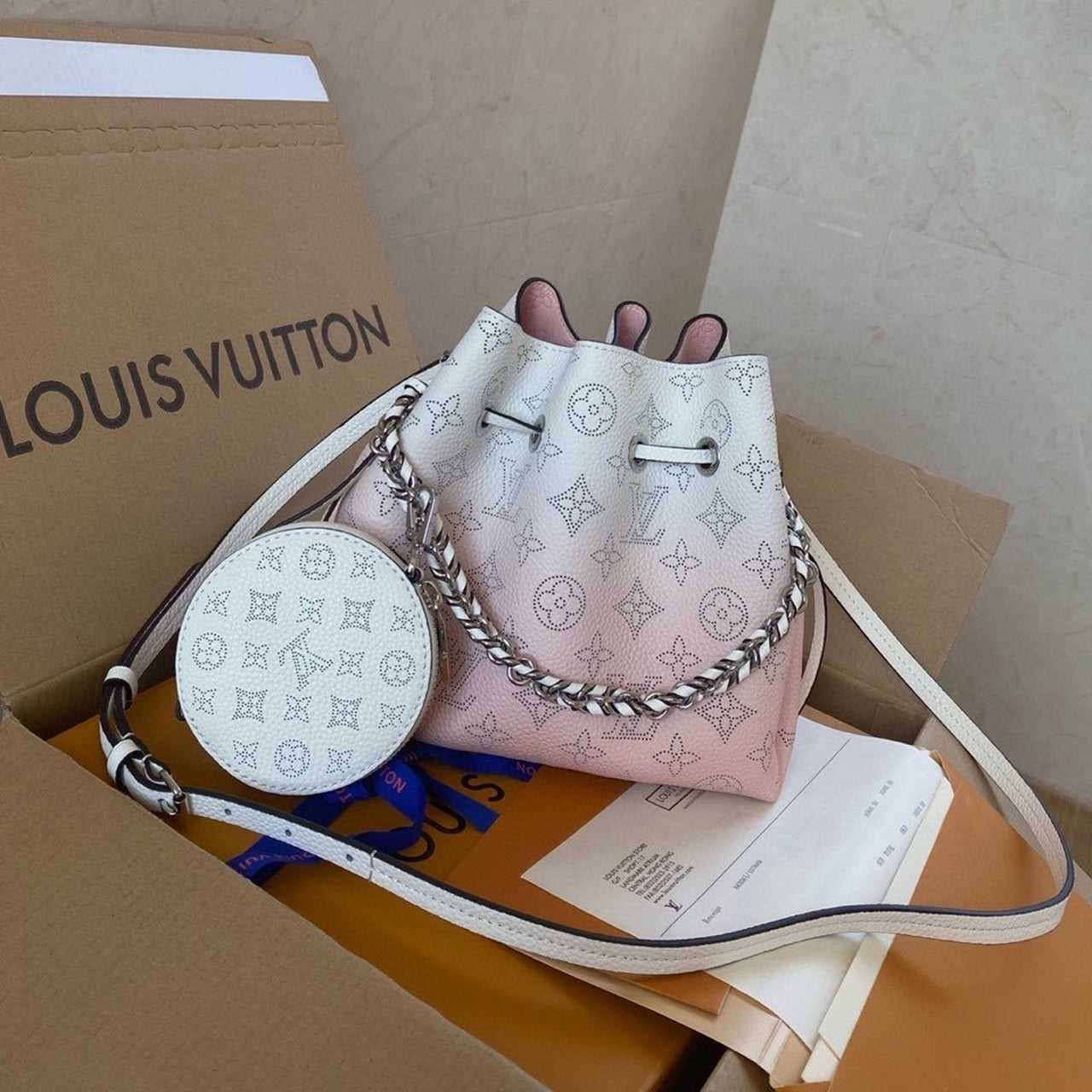 Louis Vuitton Bella Bucket Bag Pink For Women,  Shoulder And Crossbody Bags 7.5in/19cm Louis Vuitton M57855