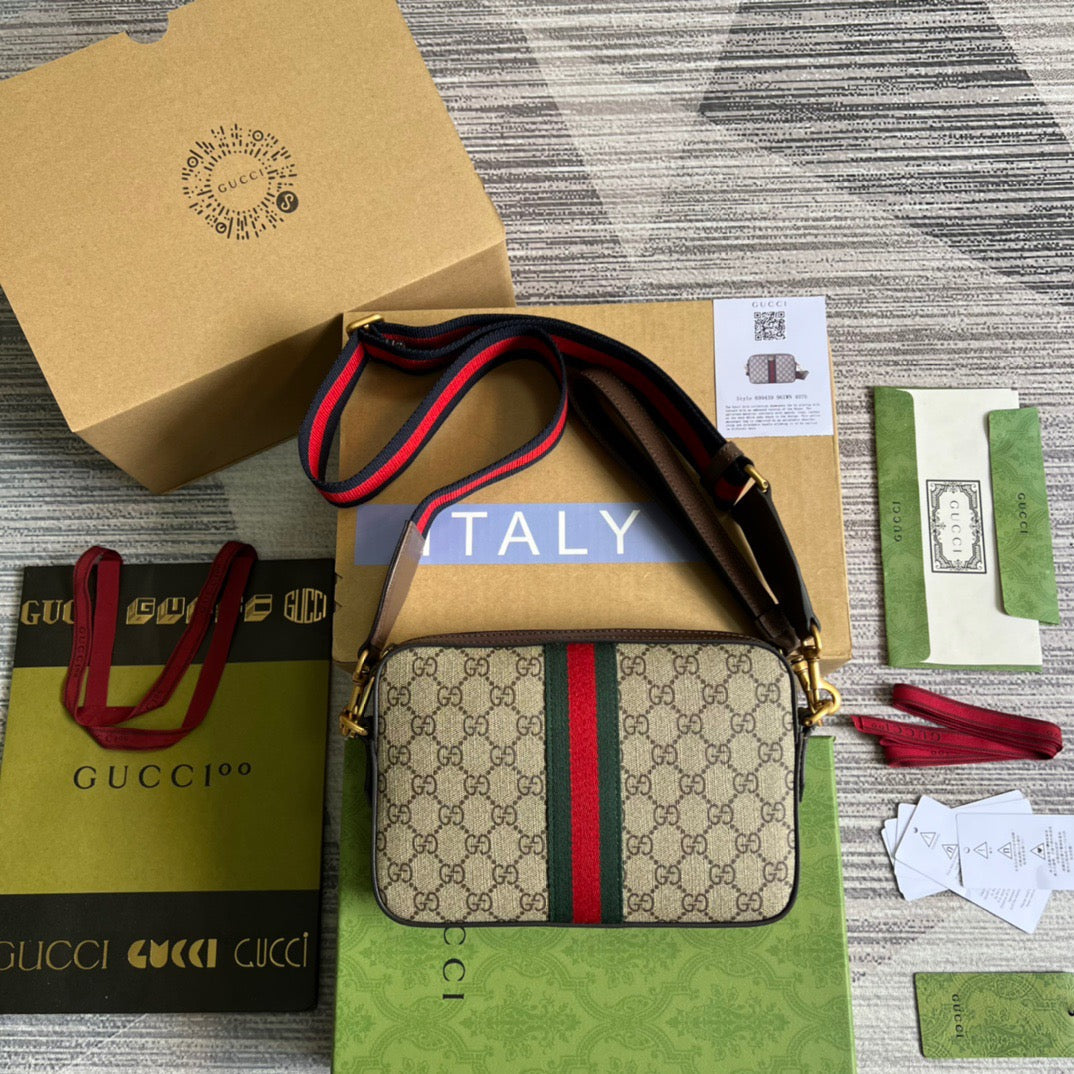 Gucci OphiDiora Gucci Shoulder Bag Beige And Ebony Gucci Supreme Canvas For Women  9.2in/23cm Gucci 699439 9C2ST 8920