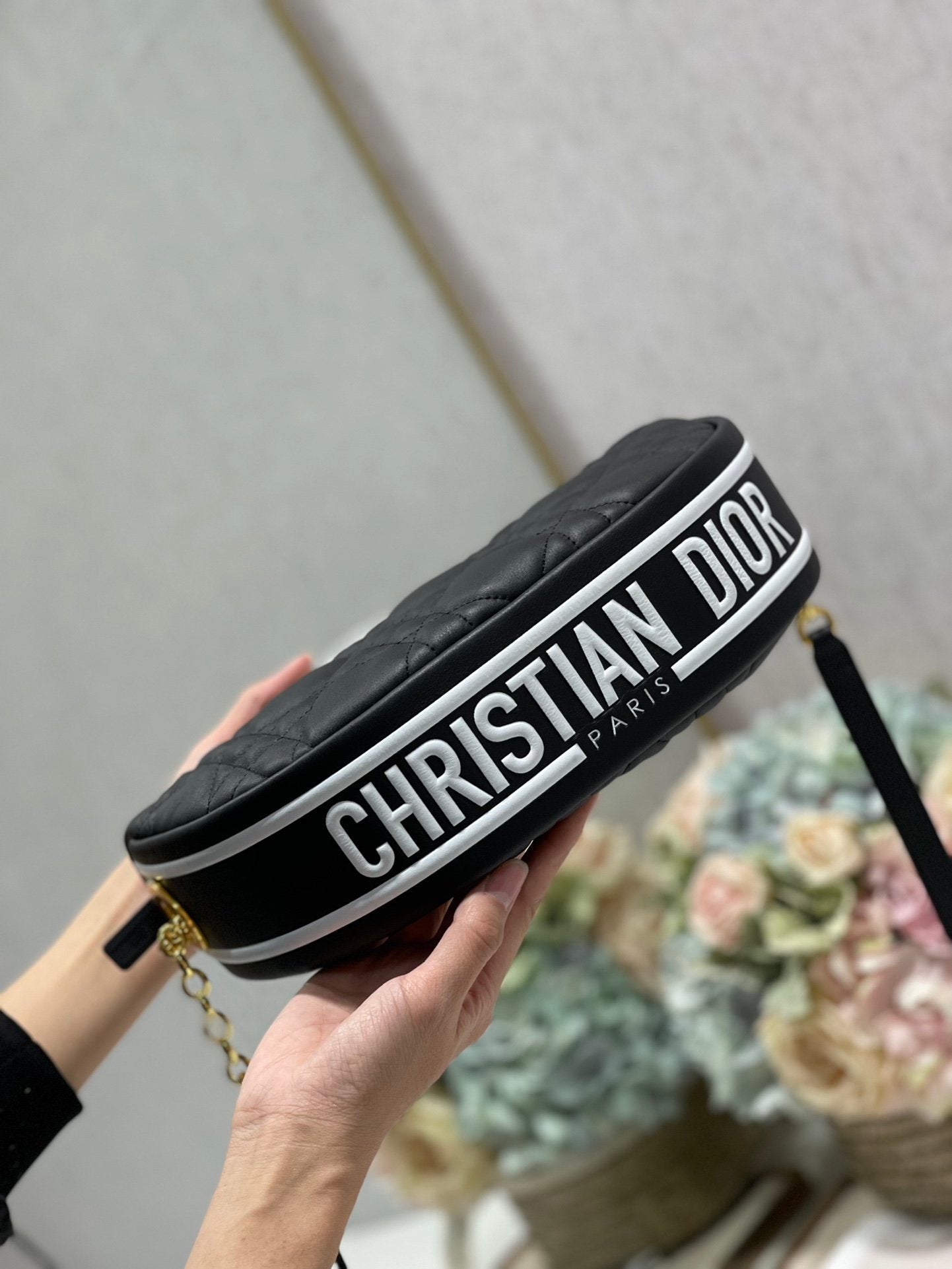 Dior MeDiorum Vibe Hobo Bag Black Cannage, Black Handbags, Crossbody Bags, 30cm CD M7201ONOA_M911