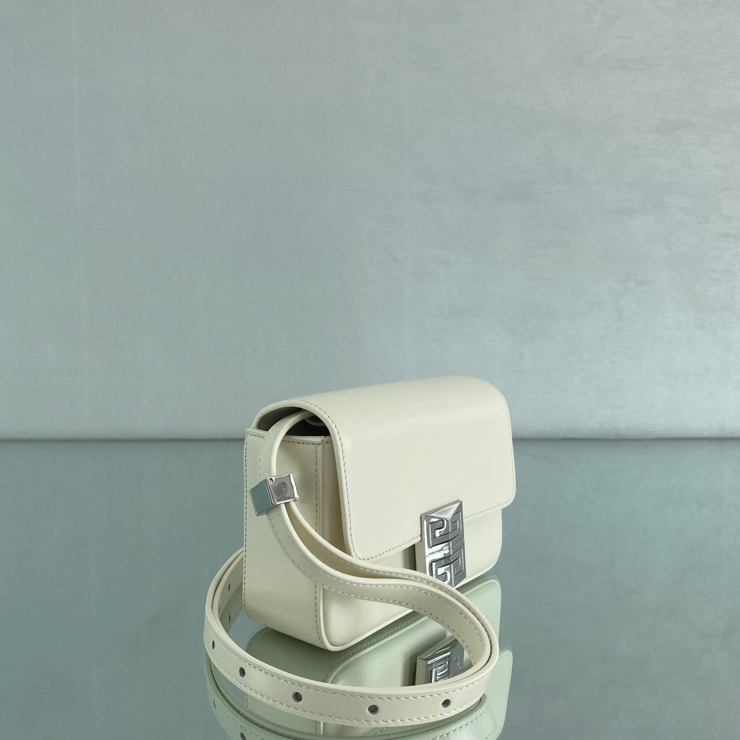 gv Small 4G Bag Ivory For Women, Handbags, Shoulder Bags 6.5in/16.5cm GVC