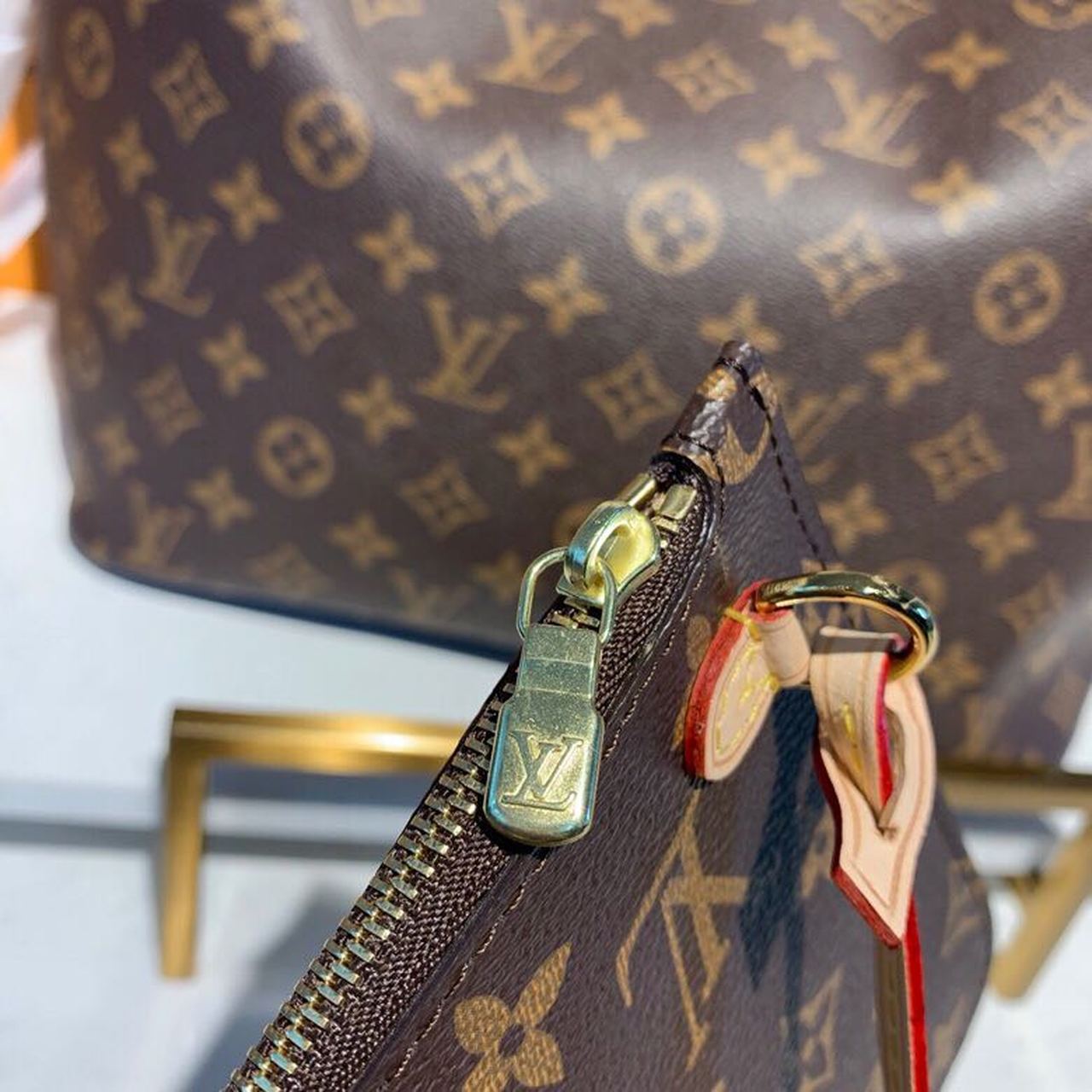 Louis Vuitton Neverfull MM Tote Bag Monogram Canvas For Women, WomenÃƒÂ¢Ã¢â€šÂ¬Ã¢â€žÂ¢s Handbags, Shoulder Bags 12.6in/32cm Louis Vuitton M40995