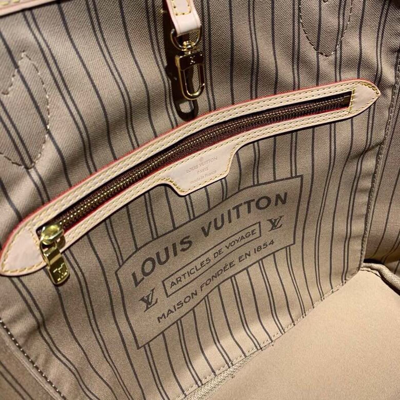 Louis Vuitton Neverfull MM Tote Bag Monogram Canvas For Women, Women’s Handbags, Shoulder Bags 12.6in/32cm Louis Vuitton M40995