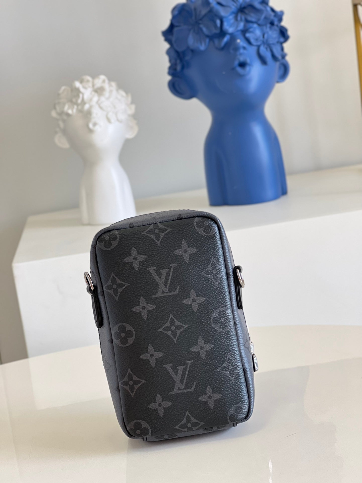 Louis Vuitton Double Phone Pouch Monogram Eclipse Reverse Canvas For Men, Bags, Crossbody Bags 7.1in/18cm Louis Vuitton M81321