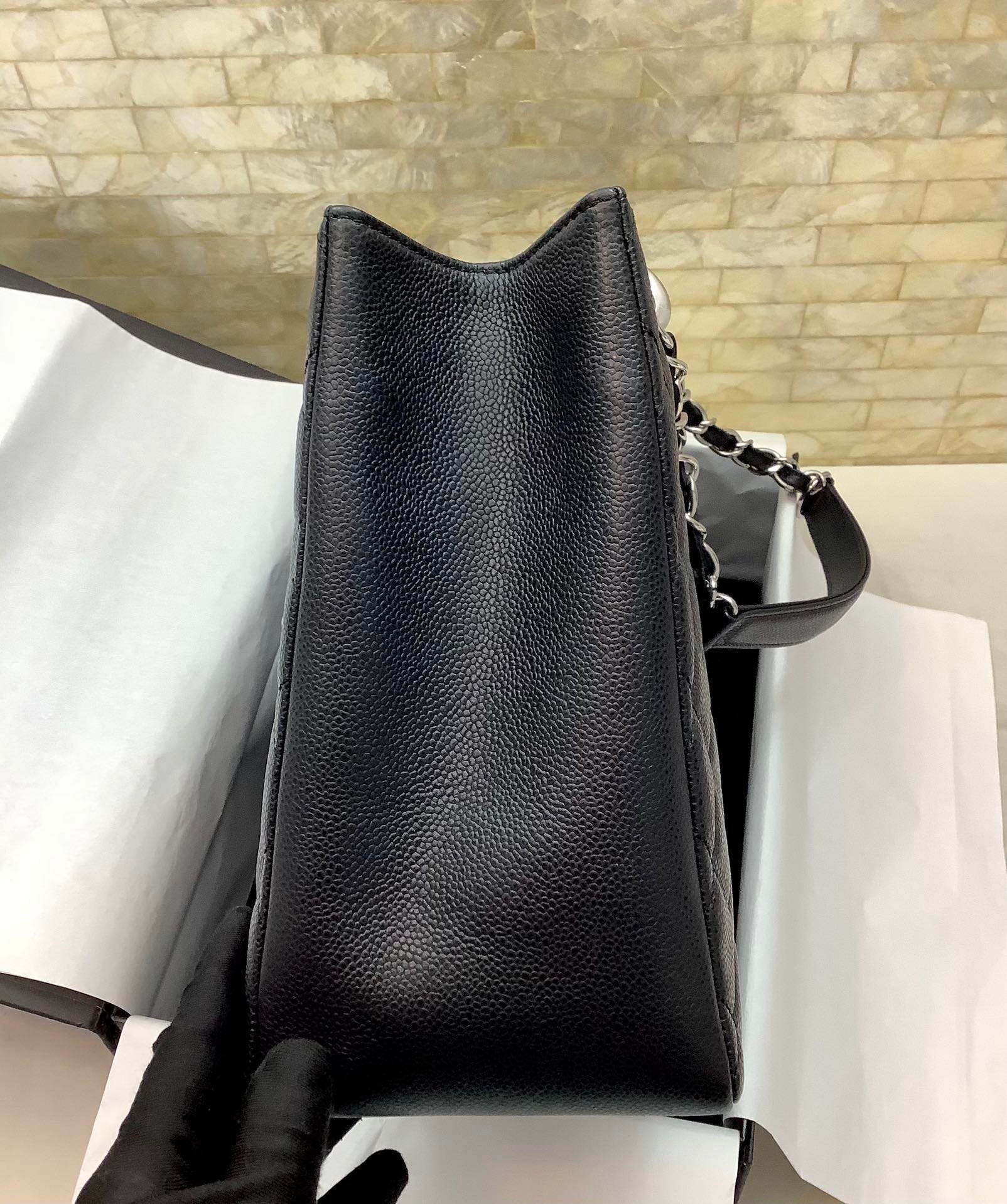 Chanel Classic Tote Bag SiLouis Vuittoner Hardware Black For Women 13.3in/34cm
