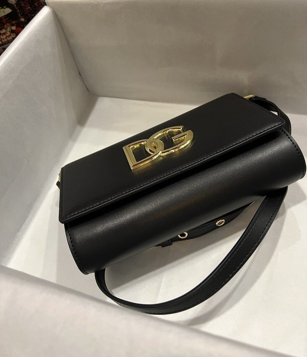 DG 3.5 Clutch Black For Women 8.3in/21cm DG Burberry7082AW57680999