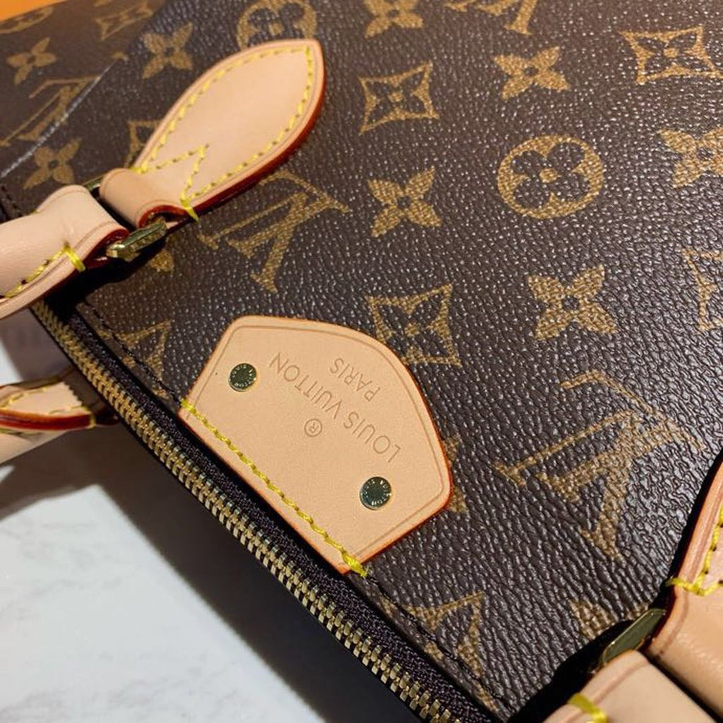 Louis Vuitton Turenne MM Monogram Canvas For Women, WomenÃƒÂ¢Ã¢â€šÂ¬Ã¢â€žÂ¢s Handbags, Shoulder Bags 15in/38cm Louis Vuitton M48814