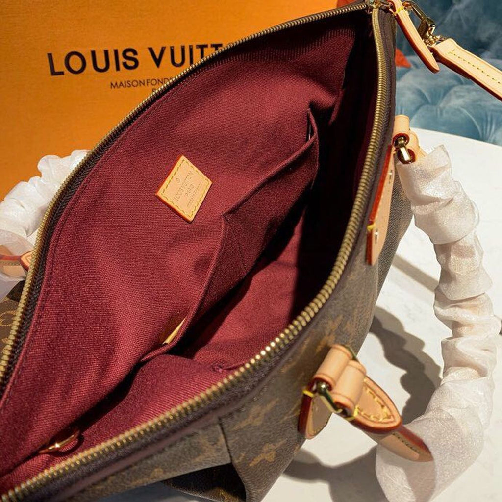 Louis Vuitton Turenne MM Monogram Canvas For Women, Women’s Handbags, Shoulder Bags 15in/38cm Louis Vuitton M48814